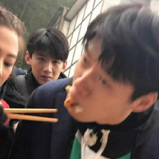 魏大勋鬼鬼动作暧昧,可以进来看看这篇文章