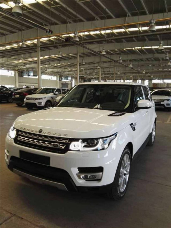 17款路虎揽胜运动2.0高功率最新65万起全尺寸SUV越野首选车型