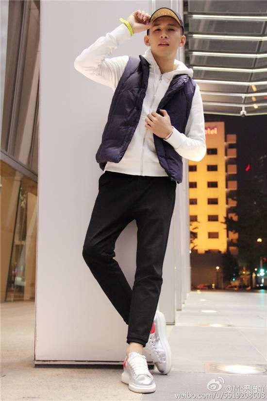 刘一手再次怒怼仙洋,后台曝光要和仙洋大干!