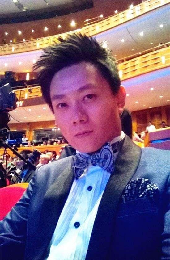 《十八岁的天空》班长唐宋变猛男，“总裁”何明翰原来这么腼腆！