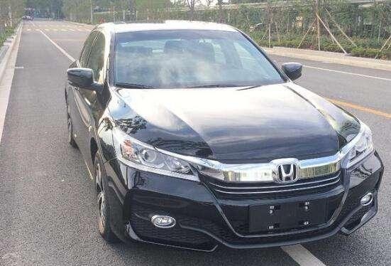 看到十代雅阁的表面，感到本身提了9.5代是准确的抉择