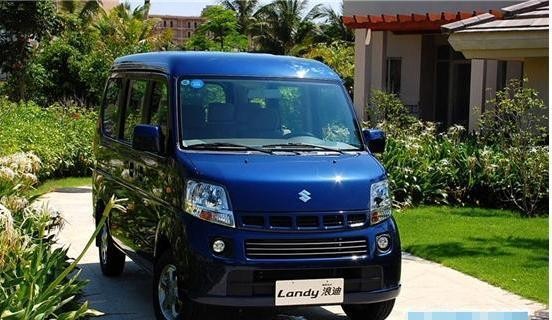 神车不只五菱宏光，仅存的三款四驱面包车越野性能秒杀SUV