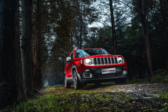 吃鸡时少不了载具 生活中也少不了一辆超酷小型SUV