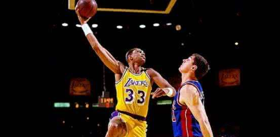 出场时间常规赛季后赛均入NBA历史前十仅4人