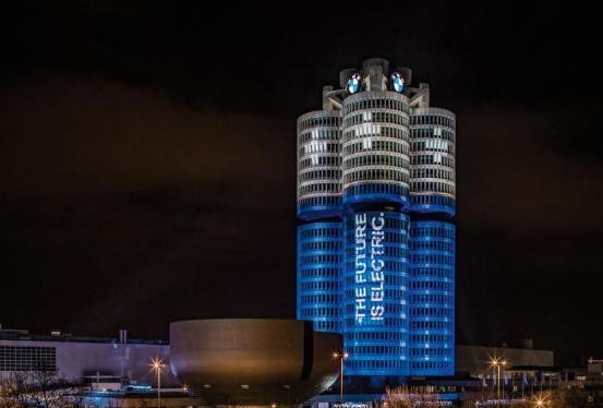 汕头宝悦：宝马17年第10万辆电动汽车完成交付