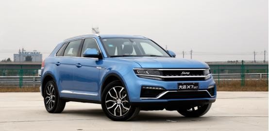 所谓情怀何解？有人说是对得起国民百姓，你觉得呢？