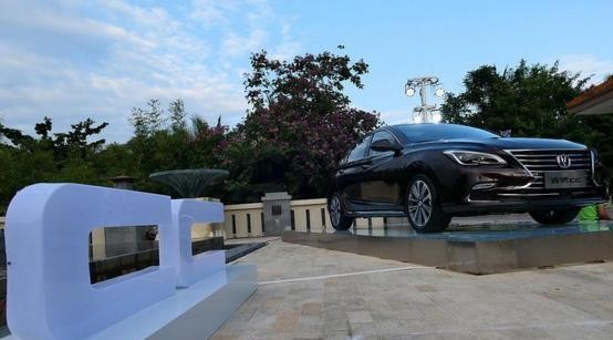 “科技、智能、品味”，我看上了长安睿骋CC的“三观”