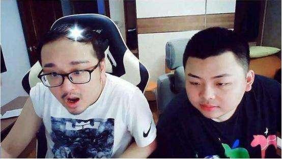 龙珠老板: LCK的LZ战队改名为KZ战队! 成员们