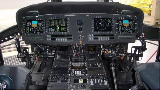 美国陆军uh-60v型"黑鹰"直升机首飞,驾驶舱实现数字化