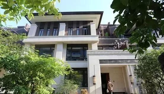 此户型为一期四联排别墅286样板间,实得面积约600.城琨周市镇帝景别墅园图片