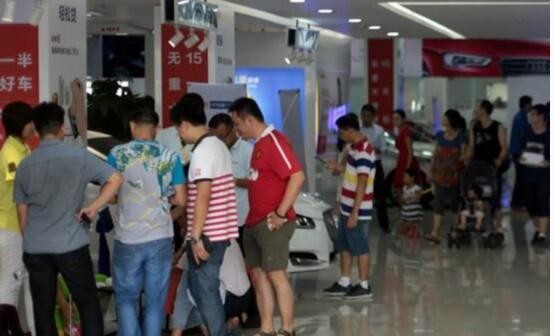 二手车行业绝后火爆，花重金请明星代言优信可否成为龙头企业