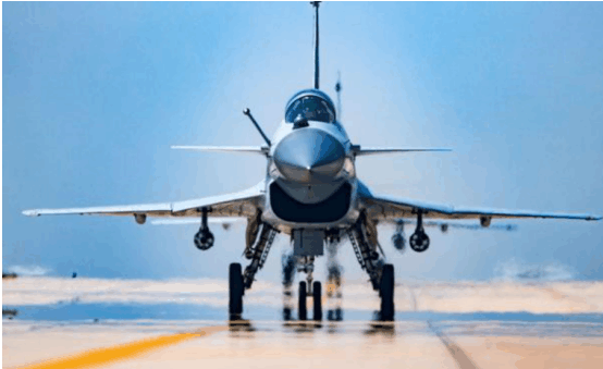 国空军近期开始大换装,已完成一个团,歼10C年