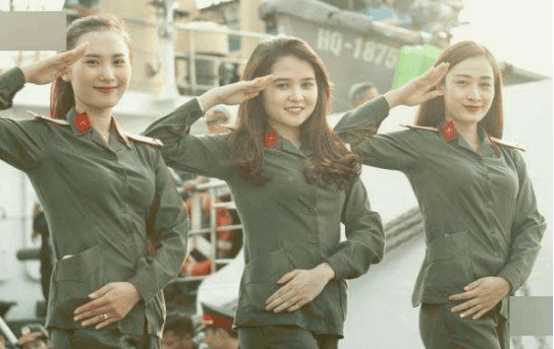 在越战中, 越南女兵为啥不穿内衣, 一老兵回忆帮你揭开谜底!