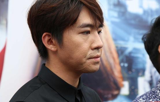7年前不幸毁容的俞灏明，索赔5000万，今沦落为配角网友还嫌丑！