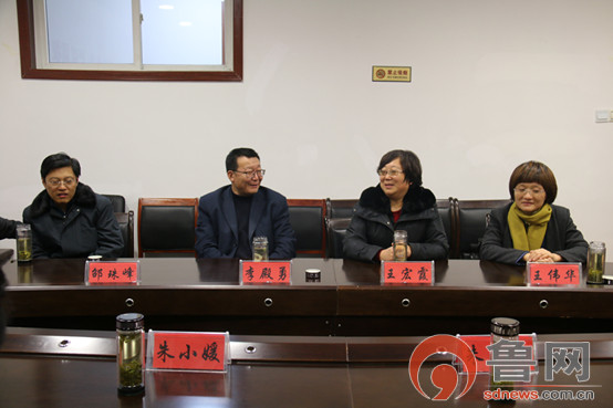 发扬沂蒙精神 做好挂职工作—山东省工商局副局长朱昆峰到莒南县看.