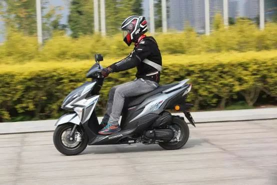 『评测』运动有型--新大洲本田裂行RX125FI测试报告