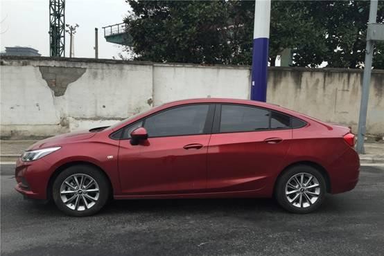 徘徊在科鲁兹和帝豪GL之间的选择