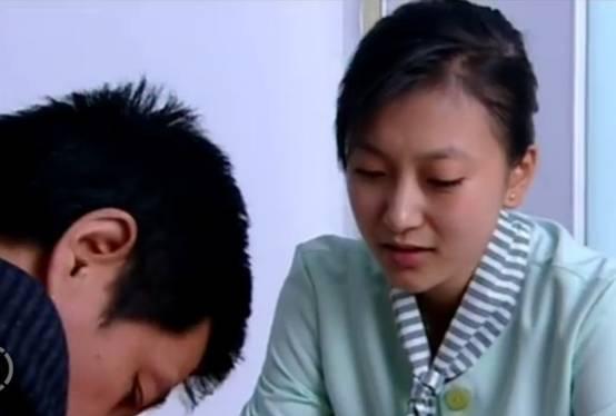 赵本山旗下美女，模特出身曾获力捧，今结婚生子卖奶茶