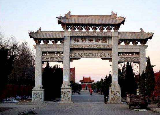 山东有座菲律宾国王墓,按亲王礼制建造,后裔守