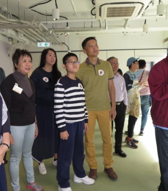 香港资深演员半停工照顾患自闭症儿子：不敢接反派，怕他不懂分辨