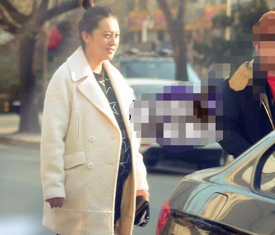 印小天被骗婚后状态不好 不能见儿子很想他 前妻哈琳娜却经常晒娃