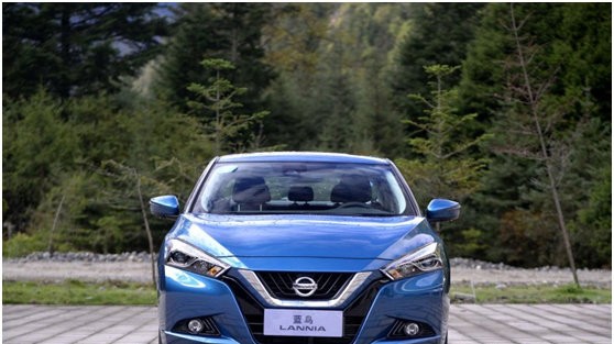空间储物差，内饰用料廉价，日产蓝鸟买了就后悔？