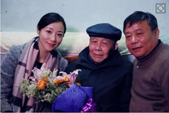 她是无人敢潜的女星，也是南京大屠杀公祭唯一亲身前往的女星