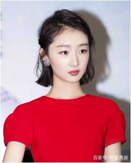 她靠自己一只脚踏进京圈,如今搭上倪妮前经纪