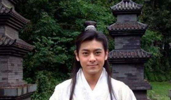 凭啥林志颖大哥卖肠粉就是没钱?张柏芝的妈还