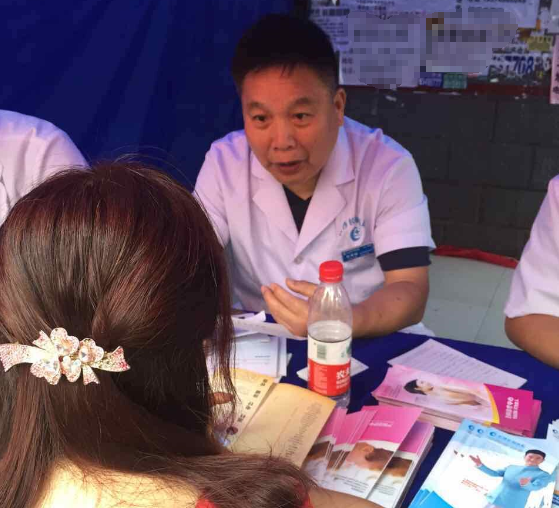 长沙长海医院泌尿外科主任张海蛟 用医德诠释