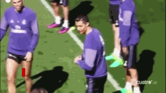 足坛第一污人,多位队友遭到毒手,让女友看到会怎么想?