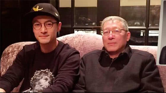 这些明星父子长相全都是复制粘贴的,林永健父子你们赢了! 这些明星父子长相全都是复制粘贴的,林永健父子你们赢了!