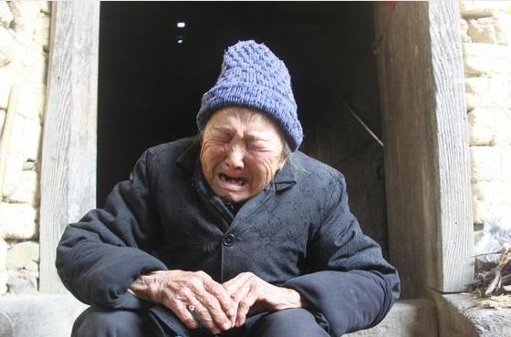 老公走后的第三十五天，家里下雪了，你那边冷吗（看哭）