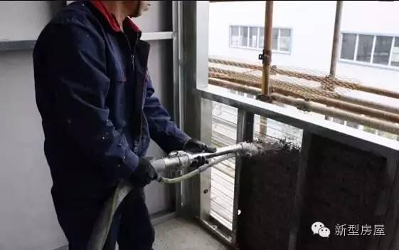 实拍国内轻钢别墅建造全过程，它真的不结实，只能住10多年吗？