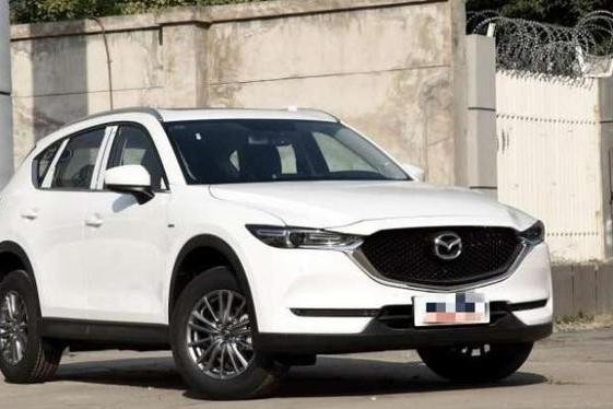 马自达又一大将全新来袭，颜值不输本田CRV，还配四驱，17万起售