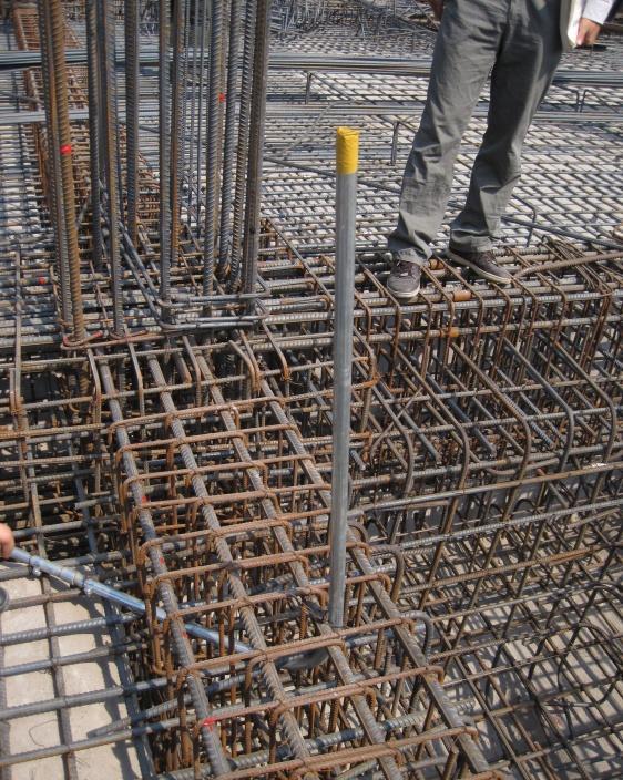 地下人防车库工程绑扎底板钢筋施工过程照片