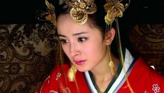 古装剧中的新娘子,她是无法超越的经典,而她在大婚当日惨遭玷污