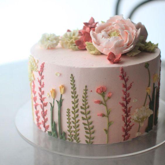 手把手教你制作唯美的花卉蛋糕 做完不吃看着也好!