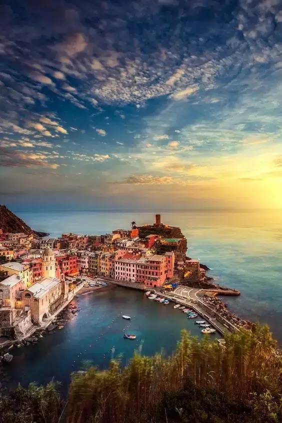 意大利人眼中世界上最美的地方:海滨悬崖上的五渔村