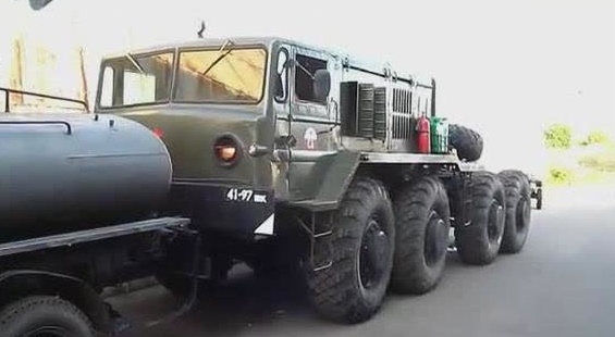 老外买了一辆二手卡车，听听这发动机声音如何