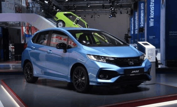 到底是潮跑还是超跑? 2018款新飞度让人有点高攀不起