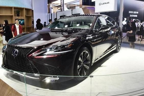 但愿人长久，不做单身狗！有了这款车，什么妹撩不来？