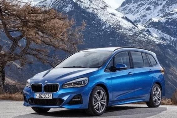 宝马2系旅行车全新中期改款，欧版发布国产跟进，顶配6.2秒破百！