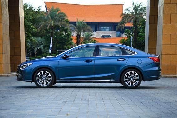 最美长安车，颜值不输大众CC，售价9万起还买啥迈腾凯美瑞？