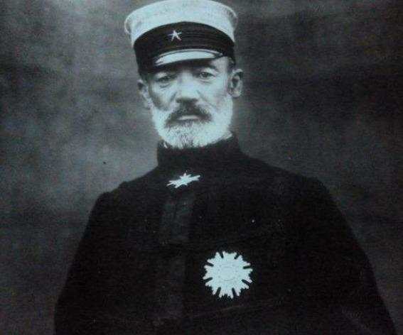 张学良晚年接受采访:不恨日本人,崇拜制造旅顺