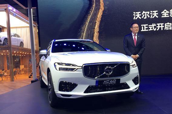 这款车宽敞舒适，豪华感和质感十足，不是宝马奔驰所能比的！