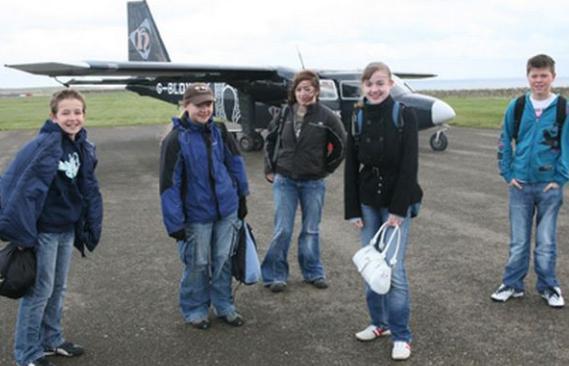 世界上的超短航线: 全程2.7公里飞机飞一分钟就