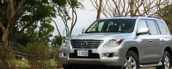 大型SUV的驾驶兴趣总让人难忘，试驾老款雷克萨斯LX570 5.7L