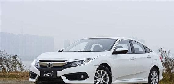 卡罗拉，轩逸是销量之王没错，但真正省油又好开的是车三款