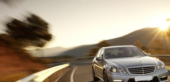 还看的到老款2010款奔驰E63 AMG吗，舒适的车型，旅游必备之车